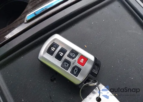 2017 Toyota Sienna Xle Premium 7 Passenger from USA, damaged, VIN 5TDDZ3DC9HS146886